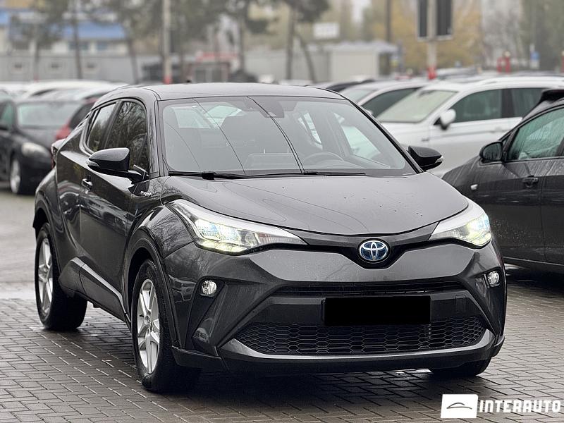 Toyota C-HR 3 toyota c-hr 2020