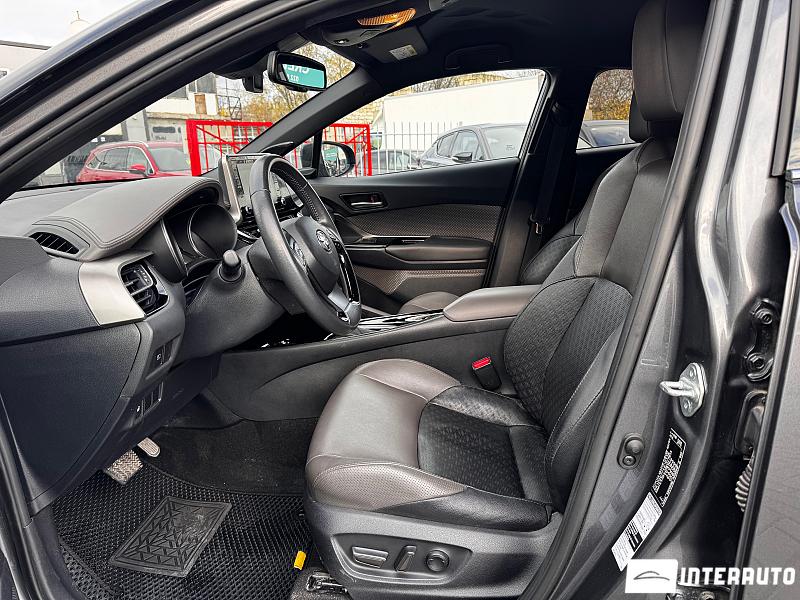 Toyota C-HR 6 toyota c-hr 2021