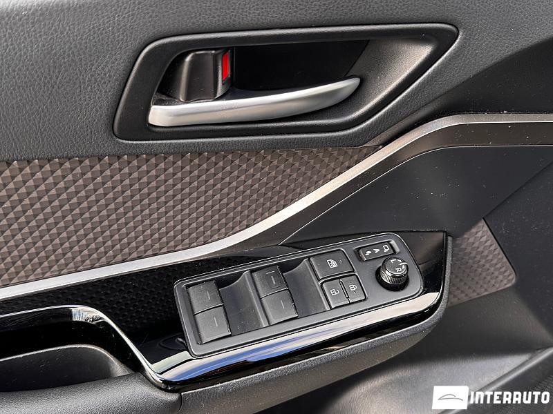 Toyota C-HR 14 toyota c-hr 2021