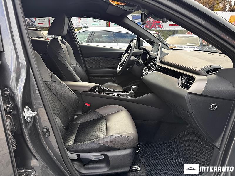 Toyota C-HR 5 toyota c-hr 2021