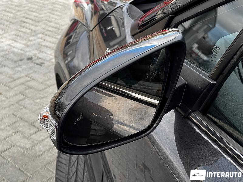 Toyota C-HR 18 toyota c-hr 2021