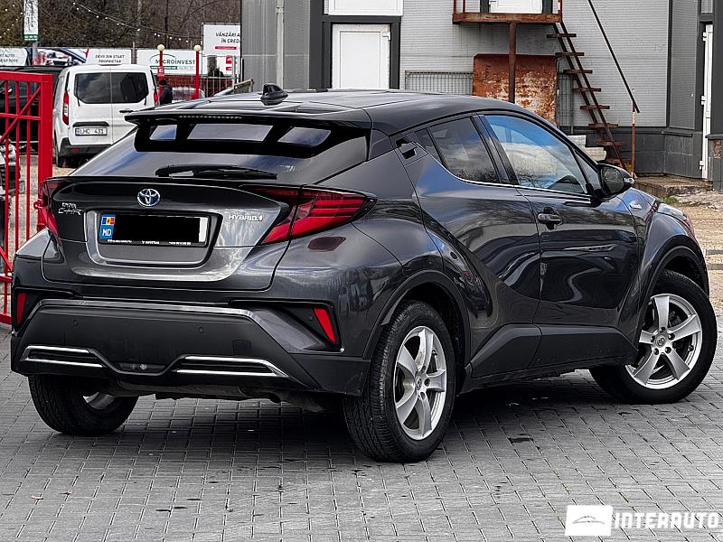 Toyota C-HR 2 toyota c-hr 2021