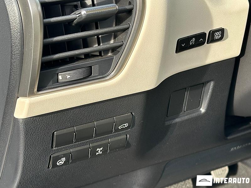 Lexus NX 200 13 lexus nx 200 2017