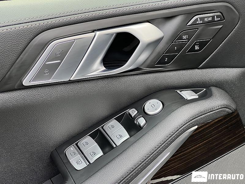 BMW X7 4.0i 23 bmw x7 4.0i 2019