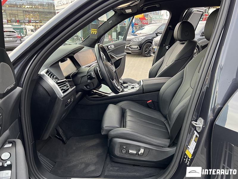 BMW X7 4.0i 5 bmw x7 4.0i 2019