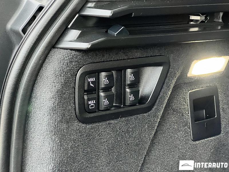 BMW X7 4.0i 28 bmw x7 4.0i 2019