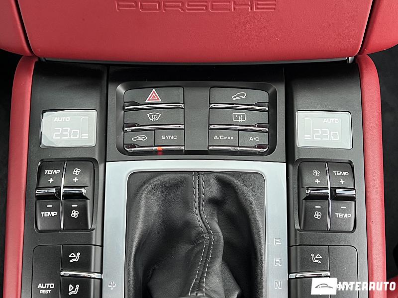 Porsche Macan 10 porsche macan 2016