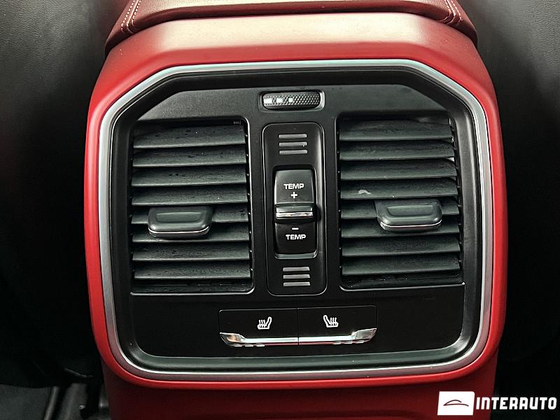 Porsche Macan 13 porsche macan 2016