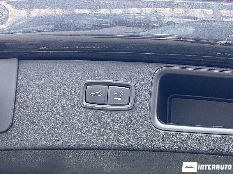 Porsche Macan 23 porsche macan 2016