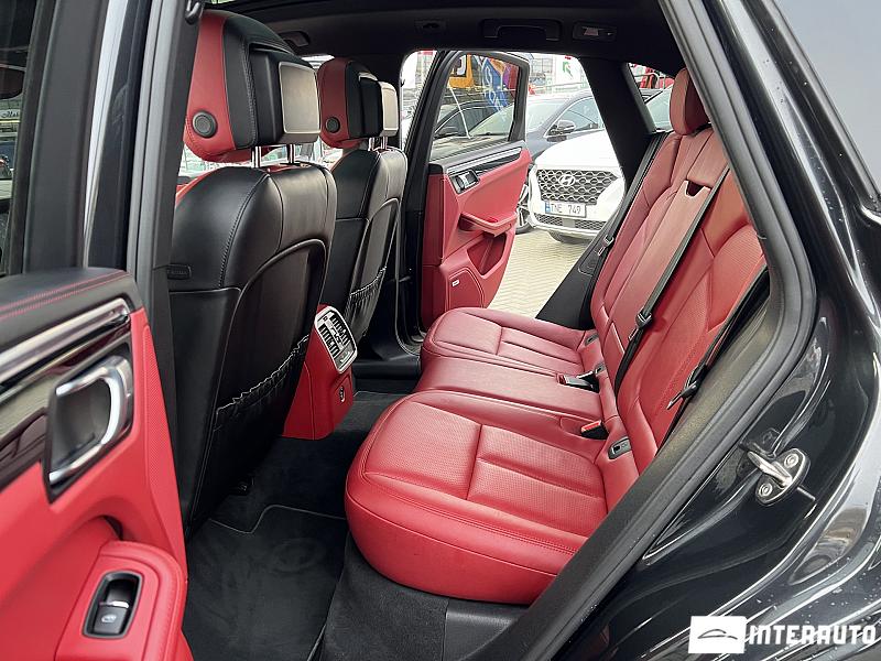 Porsche Macan 12 porsche macan 2016