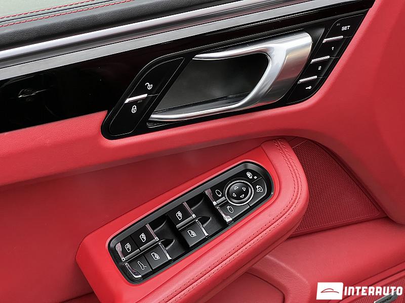 Porsche Macan 19 porsche macan 2016