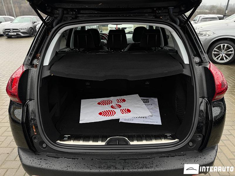 Peugeot 2008 17 peugeot 2008 2019