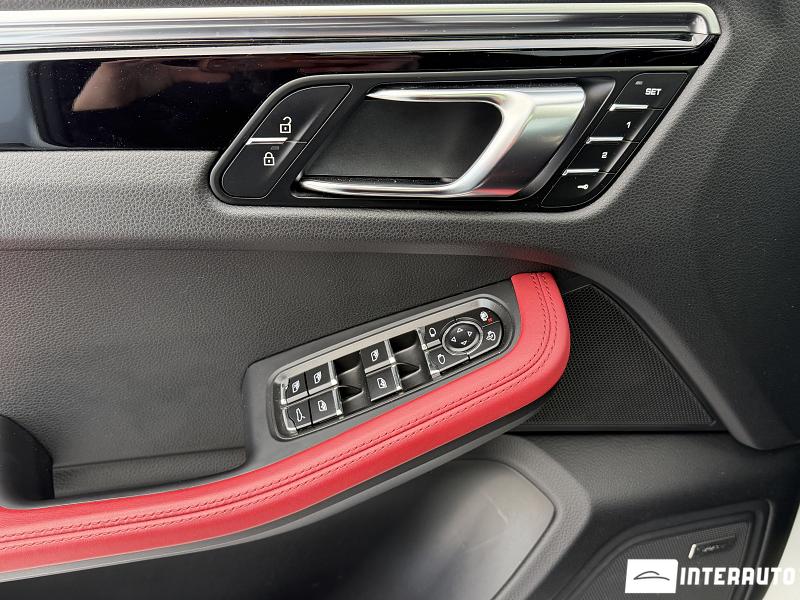 Porsche Macan 8 porsche macan 2019