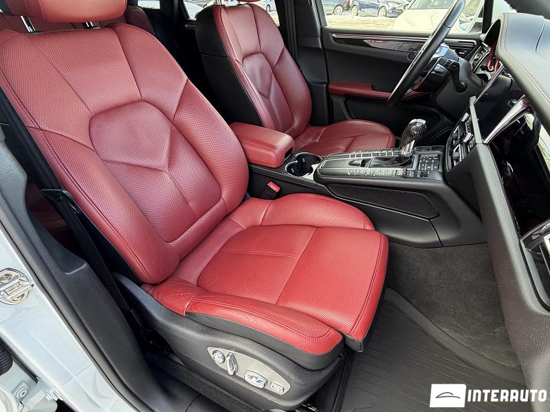 Porsche Macan 17 porsche macan 2019