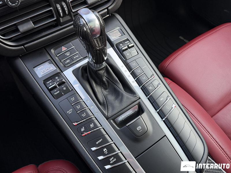 Porsche Macan 16 porsche macan 2019