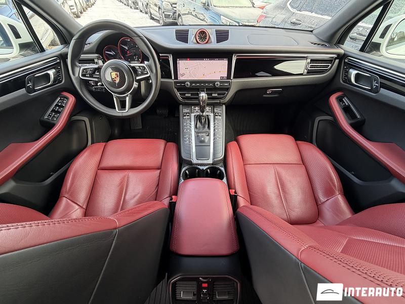 Porsche Macan 10 porsche macan 2019