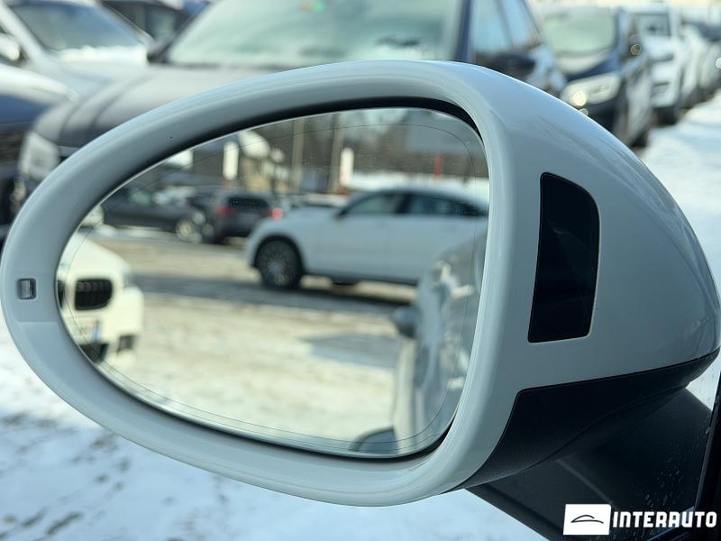 Porsche Macan 5 porsche macan 2019