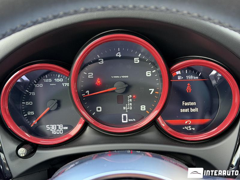 Porsche Macan 12 porsche macan 2019