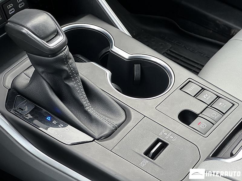 Toyota Highlander 12 toyota highlander 2023