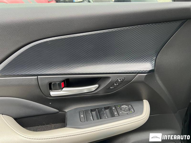 Toyota Grand Highlander 7 toyota grand highlander 2023