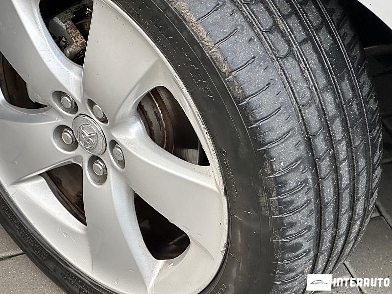 Toyota Prius 17 toyota prius 2010