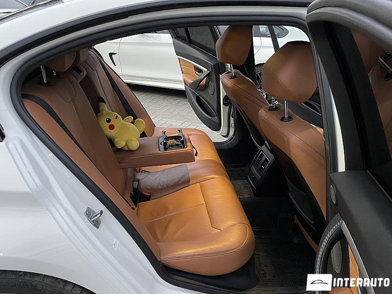 BMW 330E 19 bmw 330e 2017