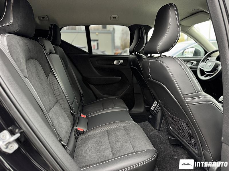 Volvo XC 40 19 volvo xc 40 2021