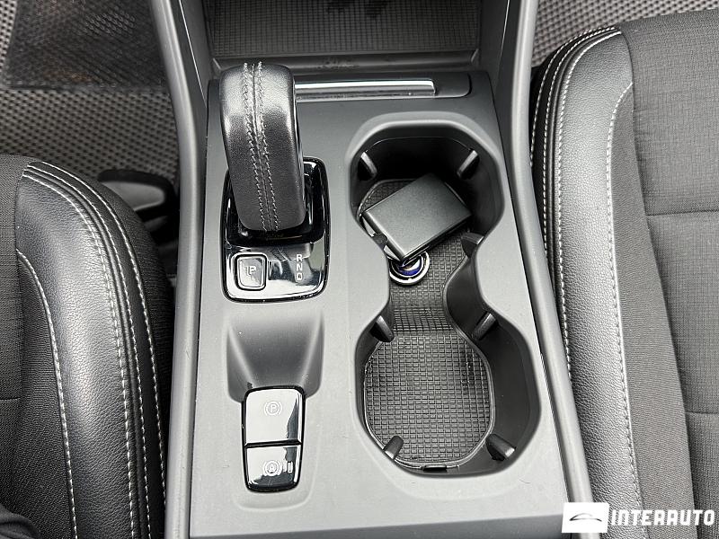 Volvo XC 40 12 volvo xc 40 2020