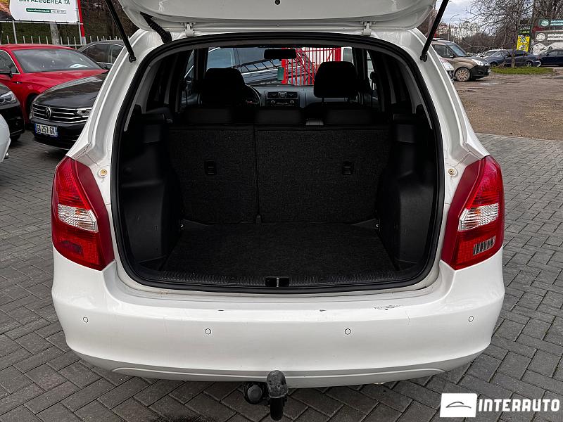 Skoda Fabia 16 skoda fabia 2012