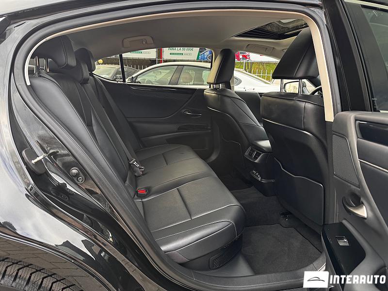 Lexus ES 300h 19 lexus es 300h 2023