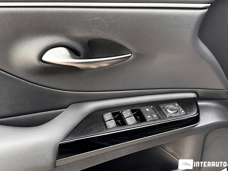 Lexus ES 300h 17 lexus es 300h 2023