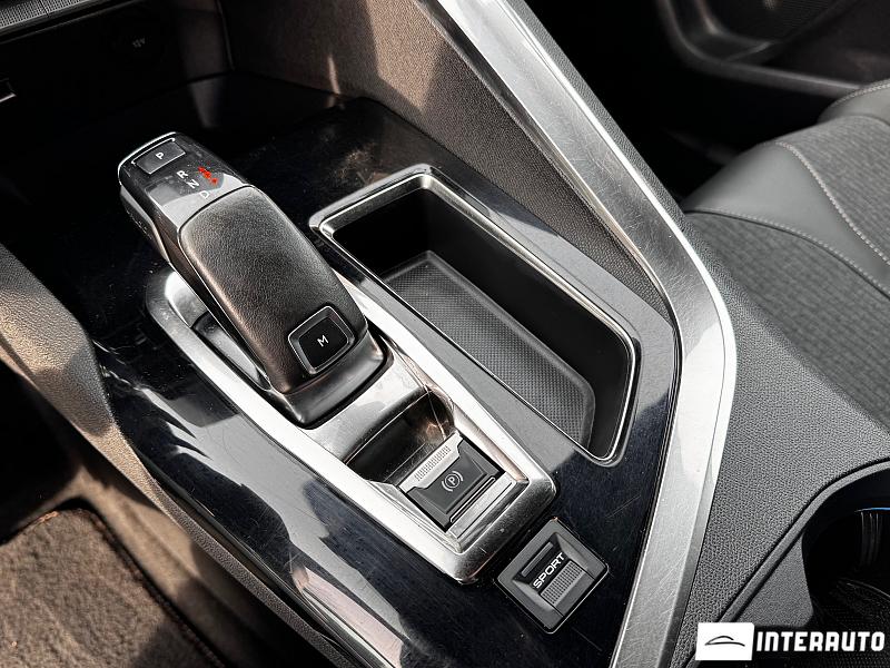 Peugeot 5008 12 peugeot 5008 2020