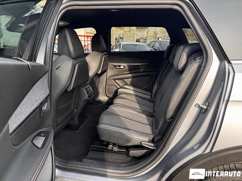 Peugeot 5008 16 peugeot 5008 2020