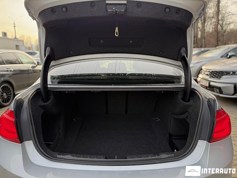 BMW 330 5 bmw 330 2017