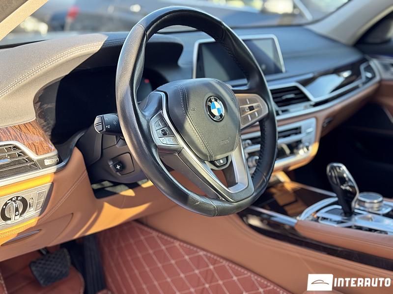 BMW 745e 11 bmw 745e 2019