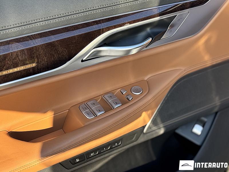 BMW 745e 8 bmw 745e 2019