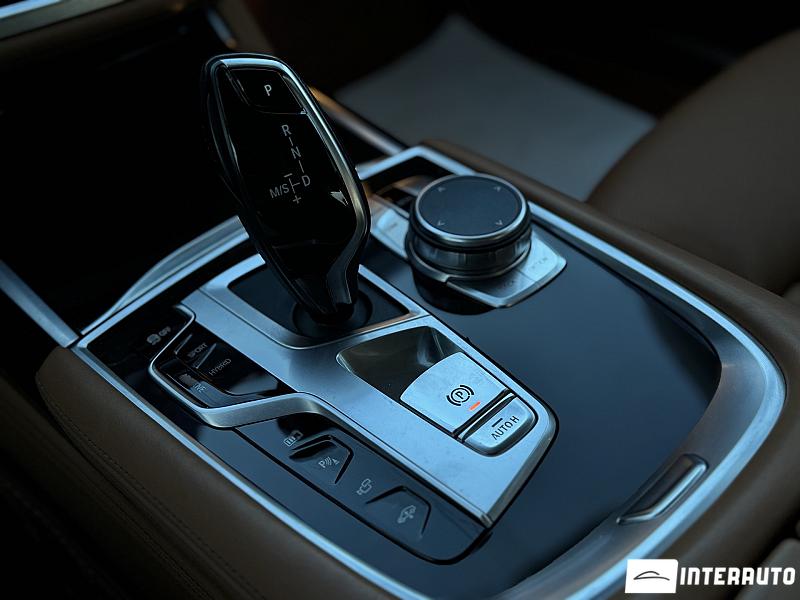 BMW 745e 17 bmw 745e 2019