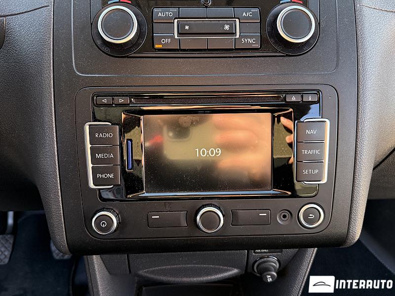 Volkswagen Caddy Maxi 10 volkswagen caddy maxi 2015