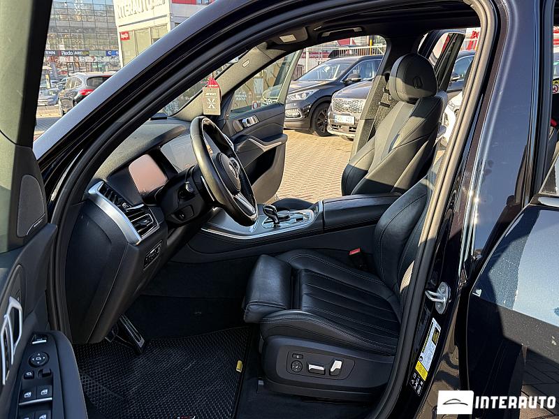 BMW X5 4.0i 5 bmw x5 4.0i 2019