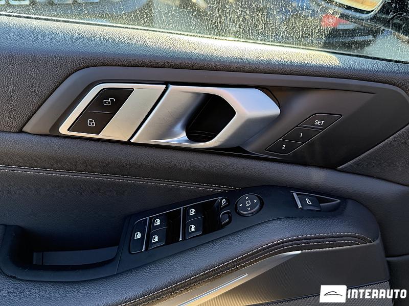 BMW X5 4.0i 20 bmw x5 4.0i 2019