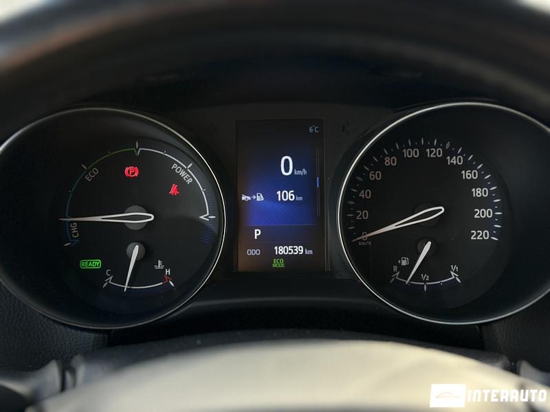 Toyota C-HR 11 toyota c-hr 2018