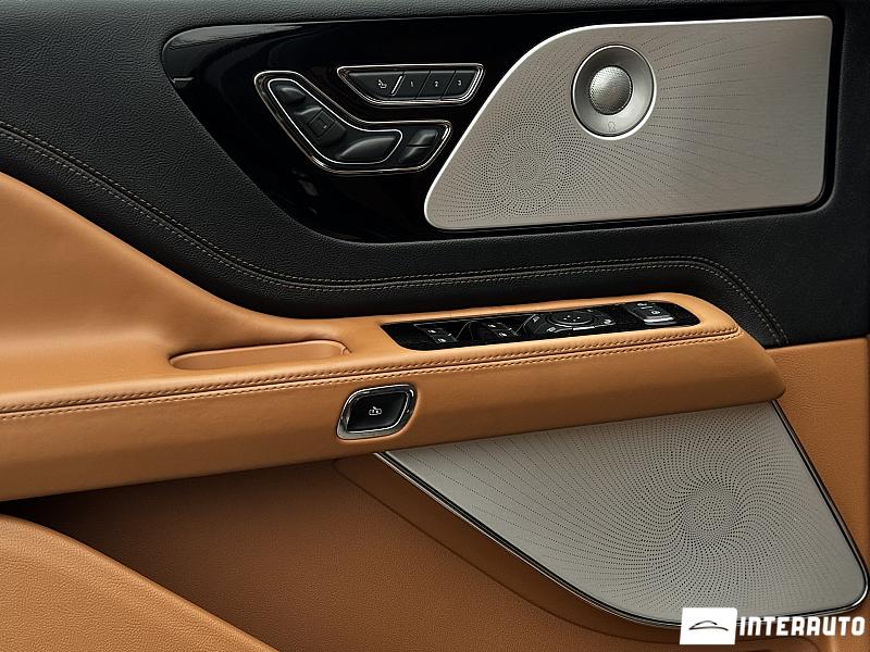 Lincoln Aviator 8 lincoln aviator 2020