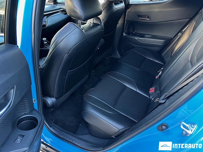 Toyota C-HR 16 toyota c-hr 2018