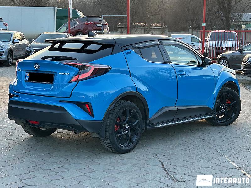 Toyota C-HR 2 toyota c-hr 2018