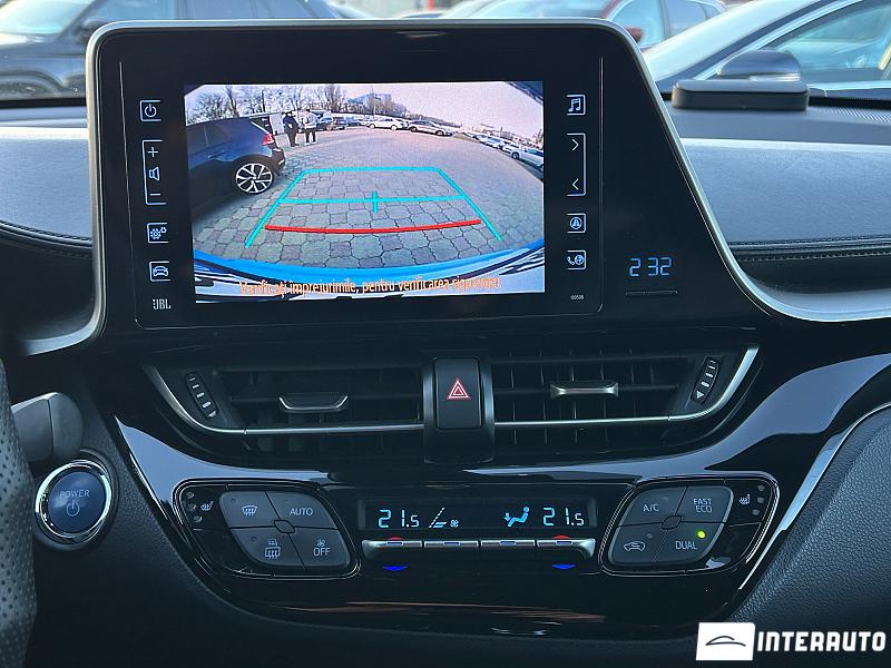 Toyota C-HR 13 toyota c-hr 2018