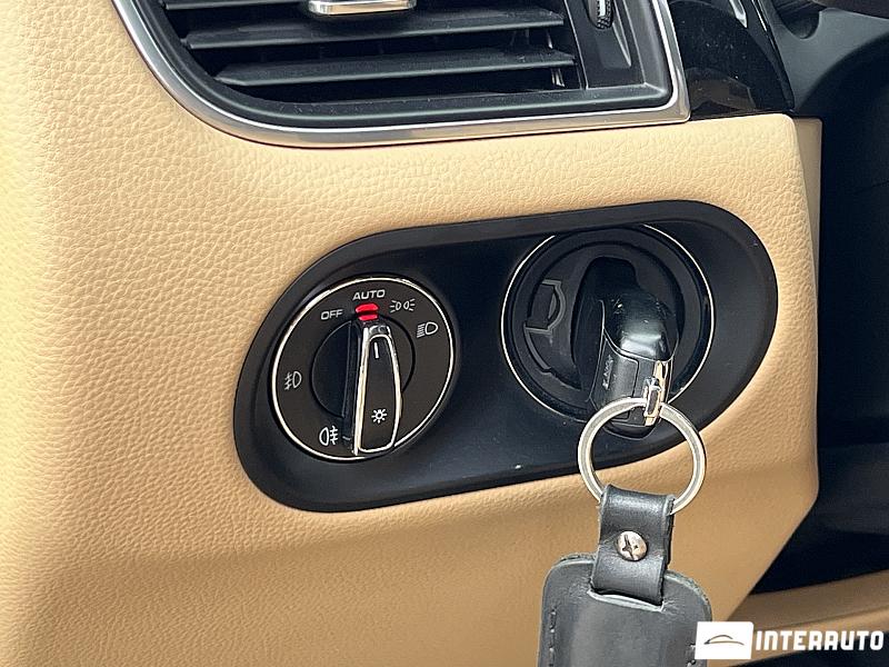 Porsche Macan 19 porsche macan 2017