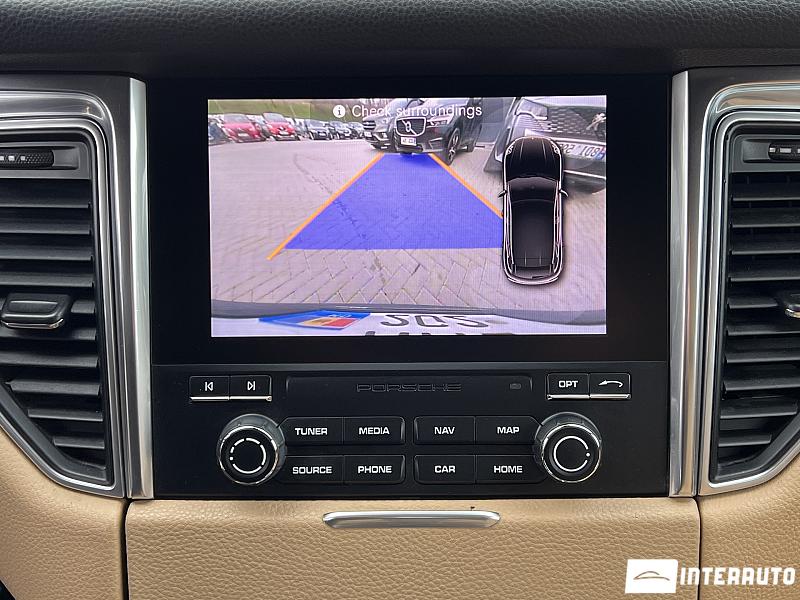 Porsche Macan 10 porsche macan 2017