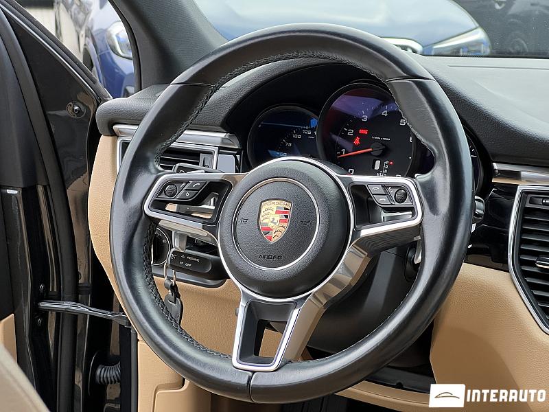 Porsche Macan 7 porsche macan 2017