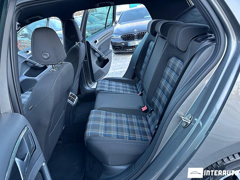 Volkswagen Golf GTE 20 volkswagen golf gte 2015