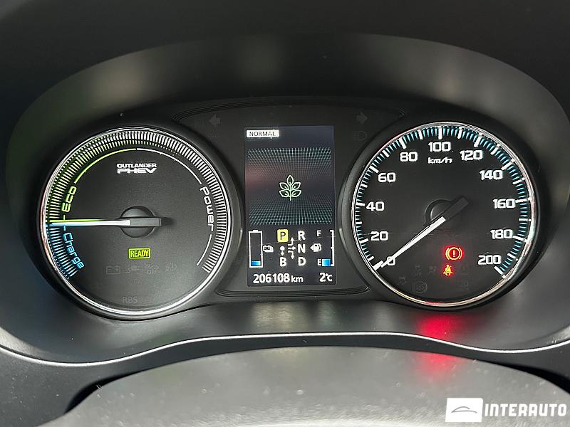 Mitsubishi Outlander 11 mitsubishi outlander 2014